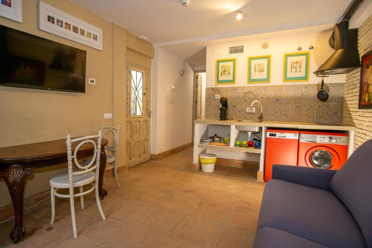 Apartamentos Sharis Jerez de la Frontera Esterno foto